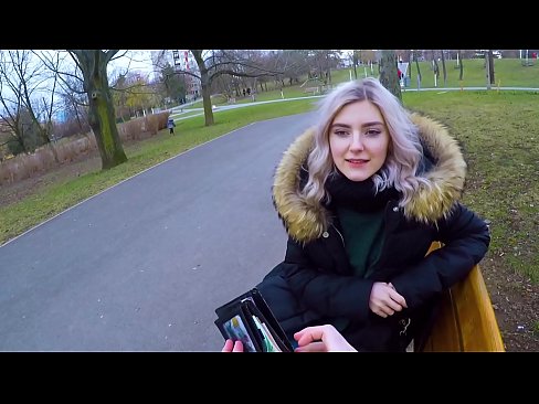 ❤️ Yn llyncu cum poeth dieithryn am arian - blowjob yn y parc gan Eva Elfie ❤ Porno vk wrthon ni
